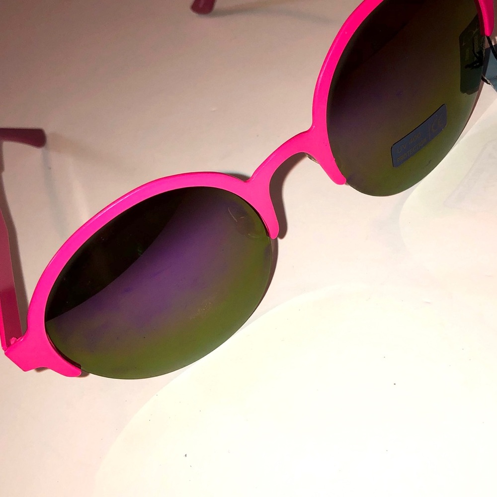 sunglasses - Picture 3 of 5